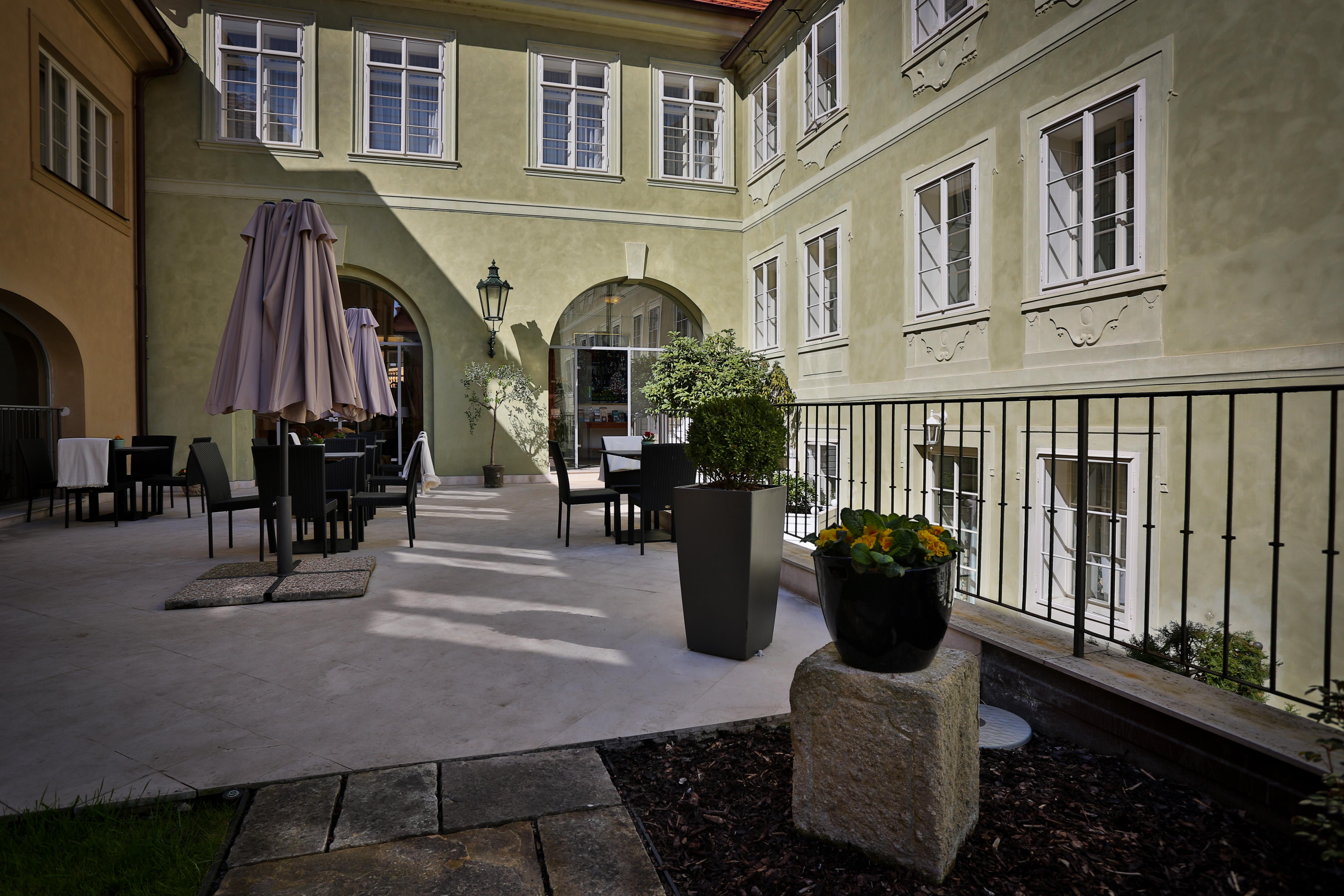 Appia Hotel Residences Prag Exterior foto